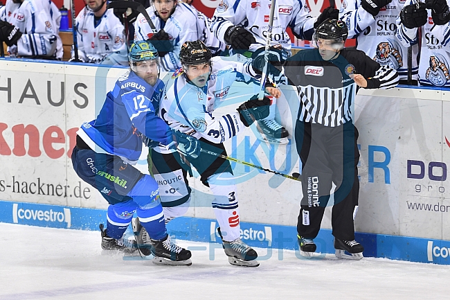 ERC Ingolstadt vs Straubing Tigers, Eishockey, DEL, Deutsche Eishockey Liga, Spieltag 27, 01.12.2017