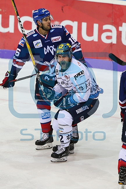 ERC Ingolstadt - Adler Mannheim, Eishockey, DEL, Deutsche Eishockey Liga, Spieltag 29, 08.12.2017