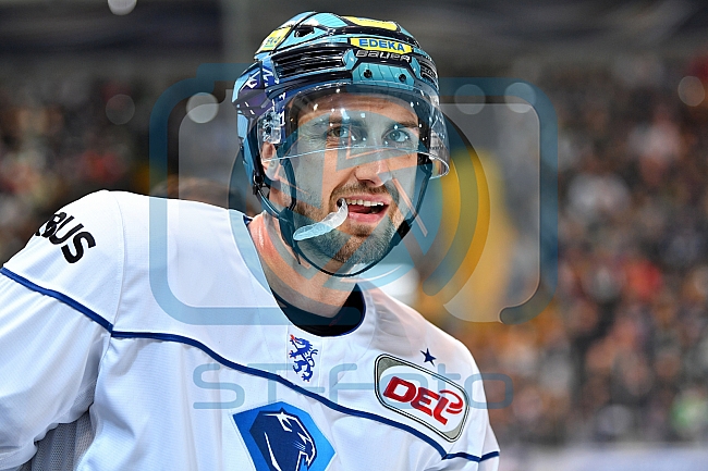 EHC Red Bull Muenchen - ERC Ingolstadt, Eishockey, DEL, Deutsche Eishockey Liga, Spieltag 2, 10.09.2017