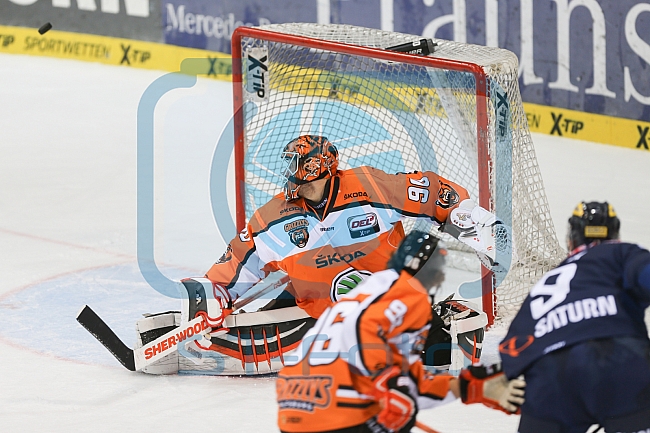 ERC Ingolstadt - Grizzlys Wolfsburg, Eishockey, DEL, Deutsche Eishockey Liga, Spieltag 12, 18.10..2015