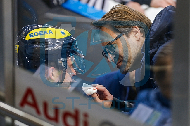 ERC Ingolstadt vs EHC Red Bull Muenchen, Eishockey, DEL, Deutsche Eishockey Liga, Spieltag 74, 12.03.2017