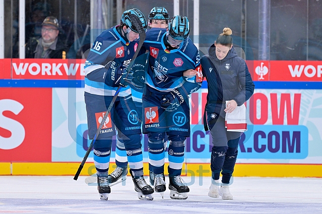 Hockey, Mens, CHL, Season 2025-2026, Regular Season, Round of 16, ERC Ingolstadt - EC Red Bull Salzburg, 12.11.2025