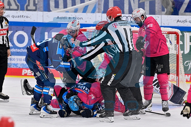 Eishockey, Herren, DEL, Saison 2025-2026, Spiel 11, ERC Ingolstadt - Nürnberg Ice Tigers, 17.10.2025