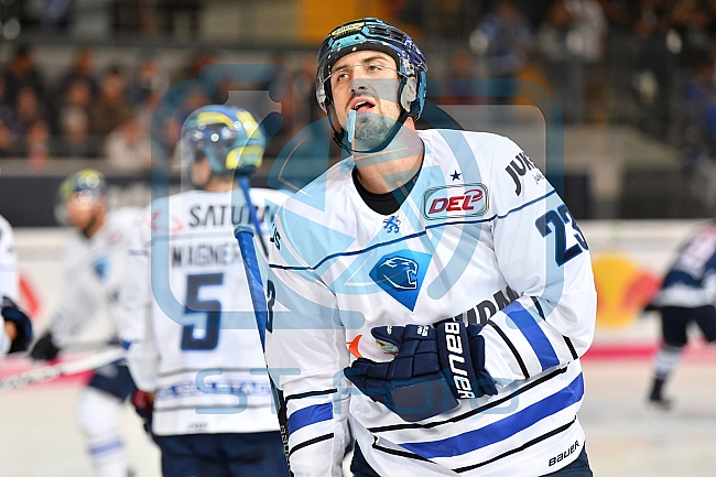 EHC Red Bull Muenchen - ERC Ingolstadt, Eishockey, DEL, Deutsche Eishockey Liga, Spieltag 2, 10.09.2017