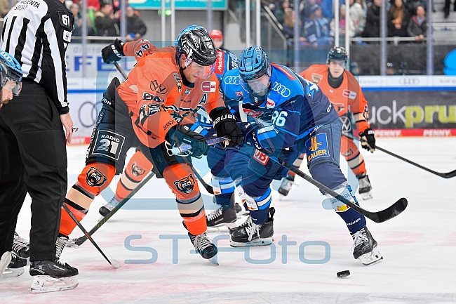 Eishockey, Herren, DEL, Saison 2025-2026, Spiel 33, ERC Ingolstadt - Grizzlys Wolfsburg, 28.12.2025