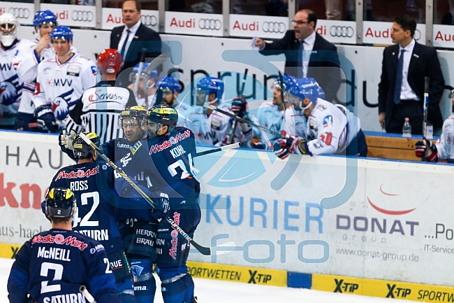 ERC Ingolstadt - Adler Mannheim, Eishockey, DEL, Deutsche Eishockey Liga, Spieltag 47, 24.02.2016