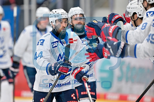 Eishockey, Herren, DEL, Saison 2025-2026, Spiel 14, ERC Ingolstadt - Adler Mannheim, 26.10.2025