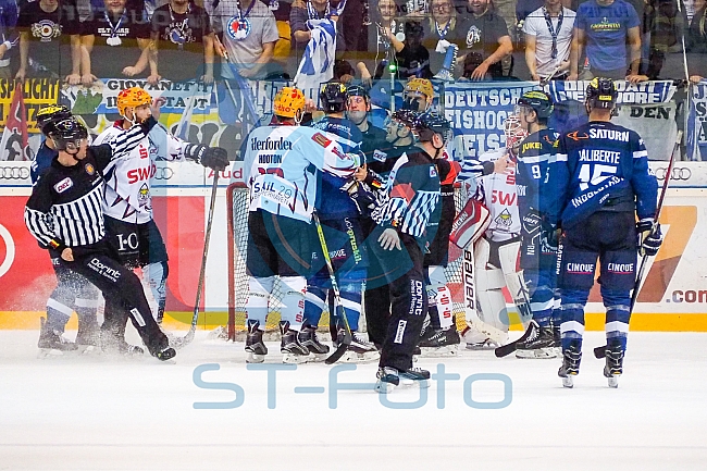 ERC Ingolstadt vs Fischtown Pinguins, Eishockey, DEL, Deutsche Eishockey Liga, Spieltag 32, 28.12.2016