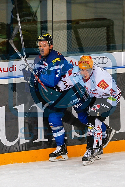 ERC Ingolstadt - Fischtown Pinguins Bremerhaven,, Eishockey, DEL, Deutsche Eishockey Liga, Preplayoff, Spiel 1, 01.03.2016