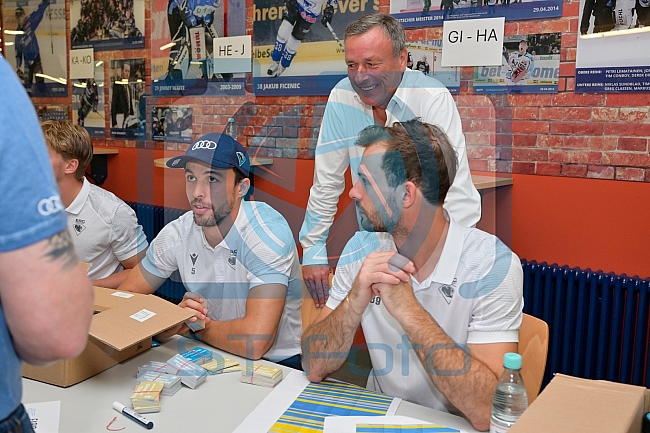 Eishockey, Herren, DEL, Saison 2024-2025, ERC Ingolstadt - Dauerkartenübergabe, 04.08.2024