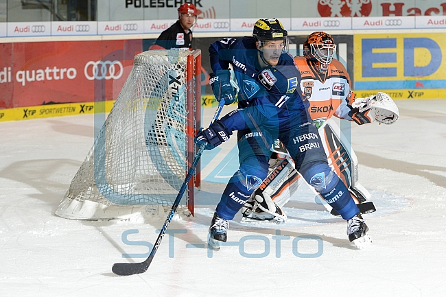 ERC Ingolstadt vs Grizzlys Wolfsburg, Eishockey, DEL, Deutsche Eishockey Liga, 18.10.2015