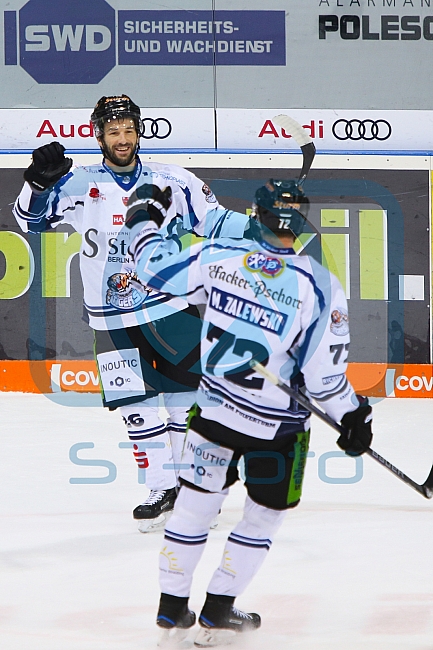 ERC Ingolstadt - Straubing Tigers, Eishockey, DEL, Deutsche Eishockey Liga, Spieltag 1, 01.12.2017