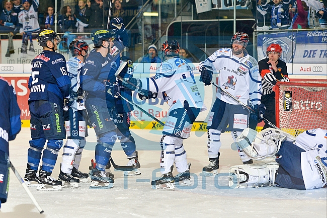 ERC Ingolstadt vs Iserlohn Roosters, Eishockey, DEL, Deutsche Eishockey Liga, 28.02.2016