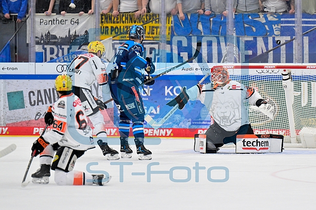 Eishockey, Herren, DEL, Saison 2025-2026, Spiel 10, ERC Ingolstadt - Löwen Frankfurt, 12.10.2025