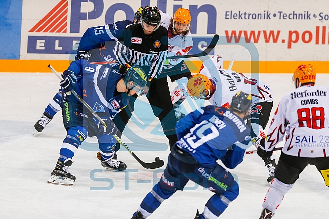 ERC Ingolstadt - Fischtown Pinguins Bremerhaven,, Eishockey, DEL, Deutsche Eishockey Liga, Preplayoff, Spiel 1, 01.03.2016