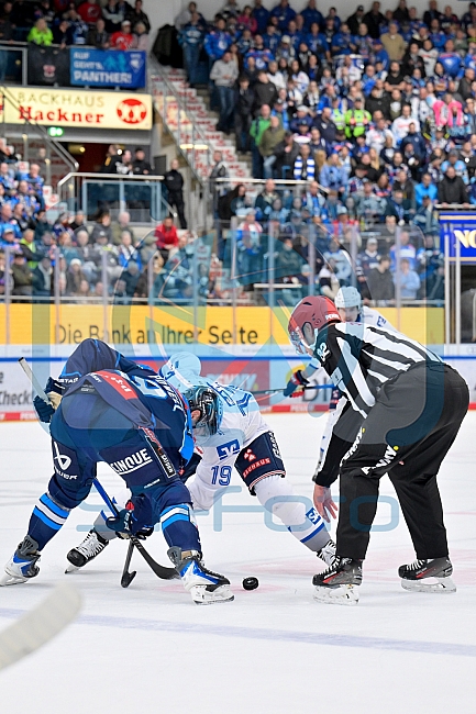 Eishockey, Herren, DEL, Saison 2025-2026, Spiel 14, ERC Ingolstadt - Adler Mannheim, 26.10.2025