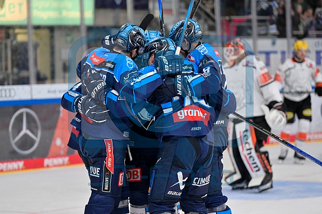 Eishockey, Herren, DEL, Saison 2025-2026, Spiel 10, ERC Ingolstadt - Löwen Frankfurt, 12.10.2025