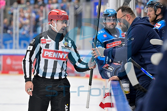 Eishockey, Herren, DEL, Saison 2025-2026, Spiel 11, ERC Ingolstadt - Nürnberg Ice Tigers, 17.10.2025