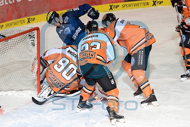 ERC Ingolstadt vs Grizzlys Wolfsburg, Eishockey, DEL, Deutsche Eishockey Liga, 18.10.2015