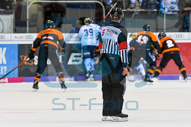 ERC Ingolstadt vs Grizzlys Wolfsburg, Eishockey, DEL, Deutsche Eishockey Liga, Spieltag 7, 03.10.2018