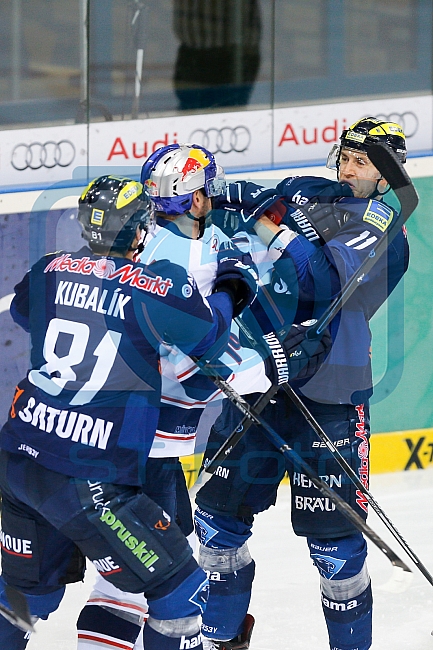 ERC Ingolstadt vs EHC Red Bull Muenchen, Eishockey, DEL, Deutsche Eishockey Liga, Spieltag 23, 04.12.2015