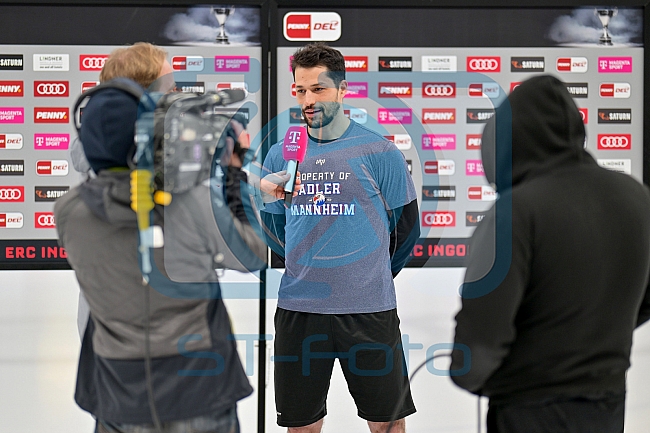 Eishockey, Herren, DEL, Saison 2022-2023, Playoff-Halbfinale - Spiel 5, ERC Ingolstadt - Adler Mannheim, 08.04.2023