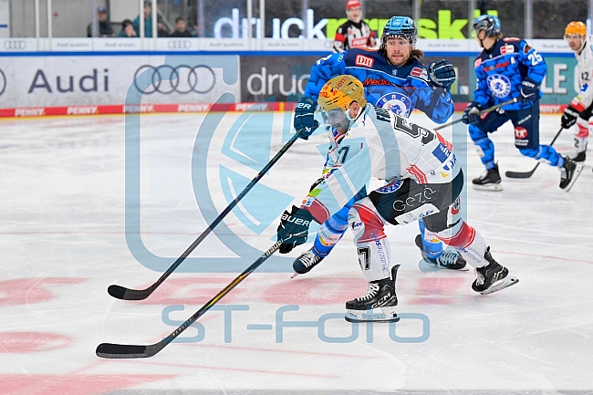Eishockey, Herren, DEL, Saison 2025-2026, Spiel 21, ERC Ingolstadt - Pinguins Bremerhaven, 23.11.2025