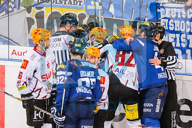ERC Ingolstadt - Fischtown Pinguins Bremerhaven,, Eishockey, DEL, Deutsche Eishockey Liga, Preplayoff, Spiel 1, 01.03.2016