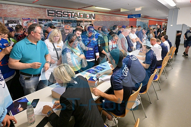 Eishockey, Herren, DEL, Saison 2023-2024, ERC Ingolstadt - Dauerkartenübergabe, 13.08.2023