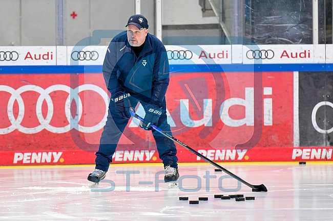 Eishockey, Herren, DEL, Saison 2024-2025, ERC Ingolstadt - Training mit Torwart Christian Heljanko, 28.01.2025