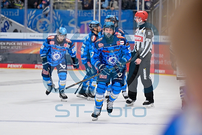 Eishockey, Herren, DEL, Saison 2025-2026, Spiel 26, ERC Ingolstadt - Schwenninger Wild Wings, 07.12.2025