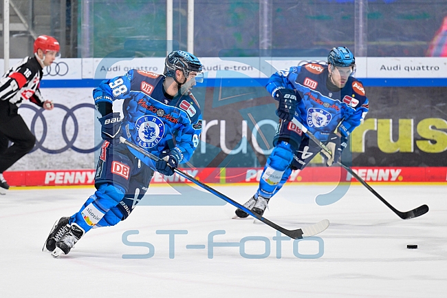Eishockey, Herren, DEL, Saison 2025-2026, Spiel 29, ERC Ingolstadt - Eisbären Berlin, 18.12.2025