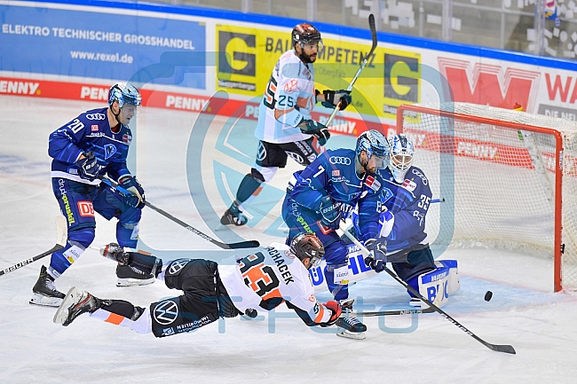 Vorbereitung, Gäubodencup, Eishockey, Herren, DEL, Saison 2021-2022, Grizzlys Wolfsburg - ERC Ingolstadt, 13.08.2021