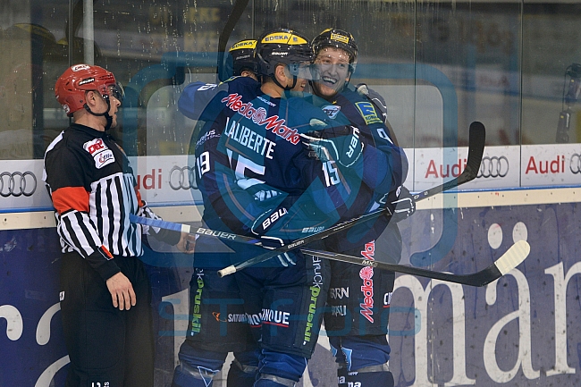ERC Ingolstadt vs Straubing Tigers, Eishockey, DEL, Deutsche Eishockey Liga, 22.12.2015