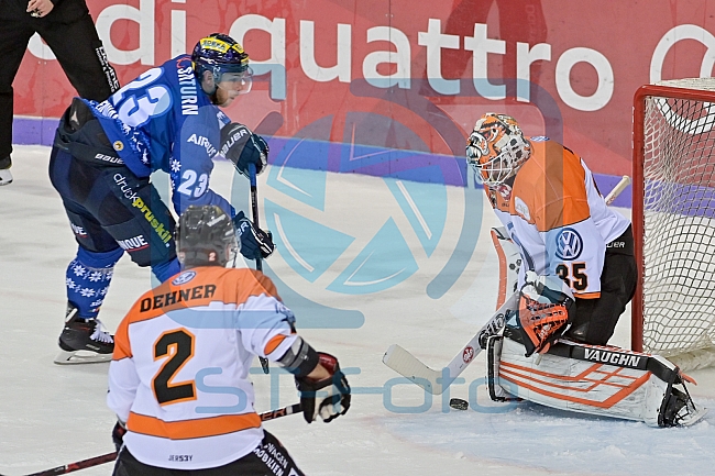 ERC Ingolstadt gegen Grizzlys Wolfsburg Pinguine am 21.12.2018, Spieltag 30