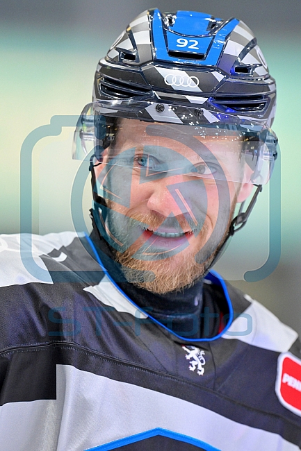 Eishockey, Herren, DEL, Saison 2024-2025, Playoffs Halbfinale, Spiel 1, ERC Ingolstadt - Kölner Haie, 02.04.2025