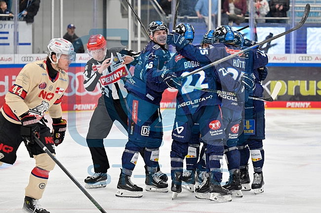 Eishockey, Herren, DEL, Saison 2024-2025, Playoffs Viertelfinale, Spiel 5, ERC Ingolstadt - Nürnberg Ice Tigers, 26.03.2025