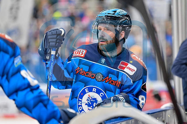Eishockey, Herren, DEL, Saison 2025-2026, Spiel 21, ERC Ingolstadt - Pinguins Bremerhaven, 23.11.2025