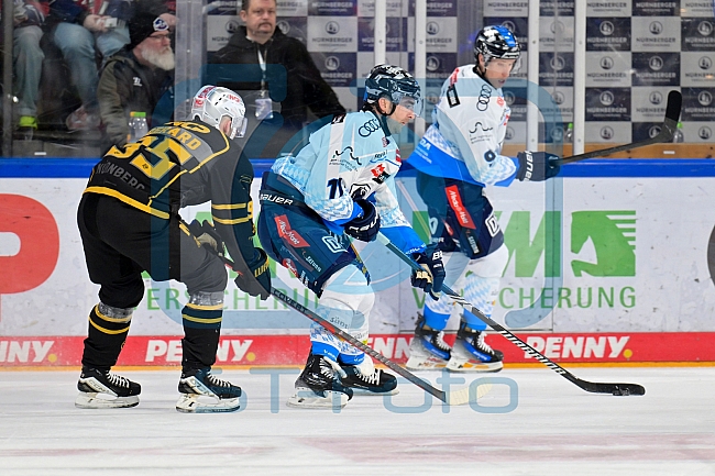Eishockey, Herren, DEL, Saison 2024-2025, Playoffs Viertelfinale, Spiel 1, Nürnberg Ice Tigers - ERC Ingolstadt, 18.03.2025
