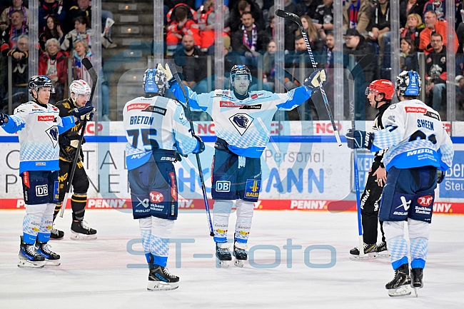 Eishockey, Herren, DEL, Saison 2024-2025, Playoffs Viertelfinale, Spiel 1, Nürnberg Ice Tigers - ERC Ingolstadt, 18.03.2025