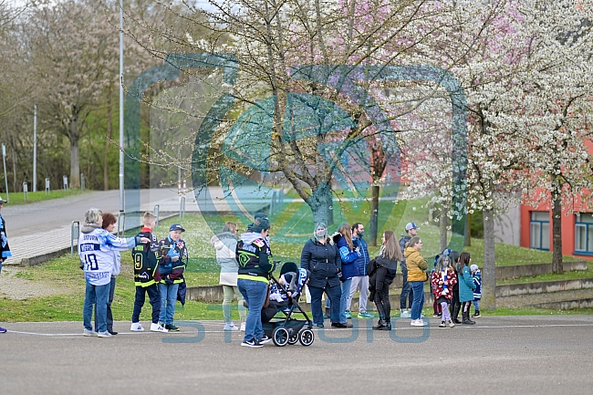 Eishockey, Herren, DEL, Saison 2022-2023, Playoff-Finale - Spiel 1, ERC Ingolstadt - Abfahrt vor Finalspiel 1, 14.04.2023
