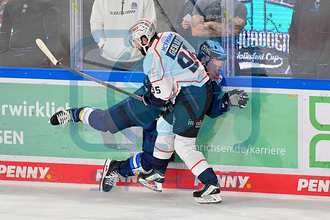 Eishockey, Herren, DEL, Saison 2025-2026, Gäubodenvolksfest-Cup 2025, Spiel 1, Nürnberg Ice Tigers - ERC Ingolstadt, 15.08.2025