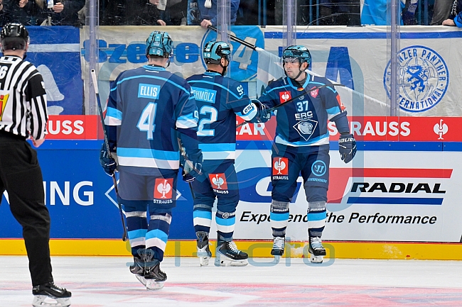 Hockey, Mens, CHL, Season 2025-2026, Regular Season, Round of 16, ERC Ingolstadt - EC Red Bull Salzburg, 12.11.2025