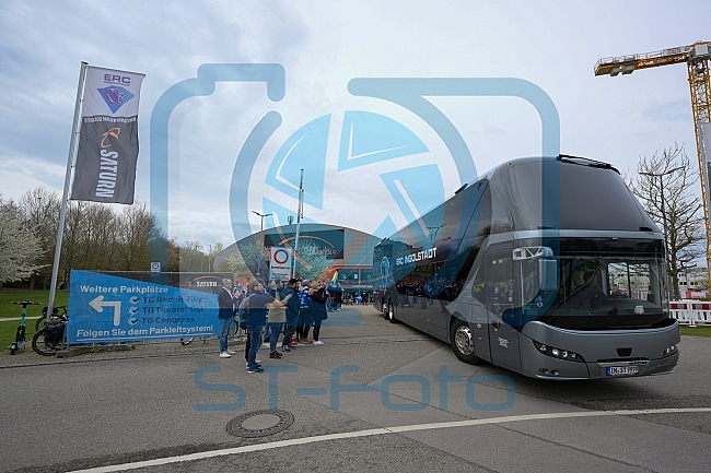 Eishockey, Herren, DEL, Saison 2022-2023, Playoff-Finale - Spiel 1, ERC Ingolstadt - Abfahrt vor Finalspiel 1, 14.04.2023