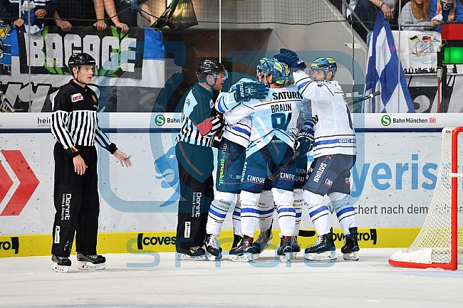EHC Red Bull Muenchen - ERC Ingolstadt, Eishockey, DEL, Deutsche Eishockey Liga, Spieltag 2, 10.09.2017