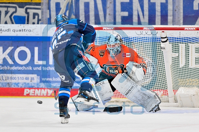Eishockey, Herren, DEL, Saison 2025-2026, Spiel 33, ERC Ingolstadt - Grizzlys Wolfsburg, 28.12.2025