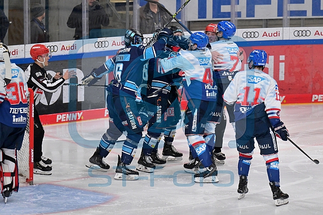 Eishockey, Herren, DEL, Saison 2022-2023, Playoff-Halbfinale - Spiel 1, ERC Ingolstadt - Adler Mannheim, 31.03.2023