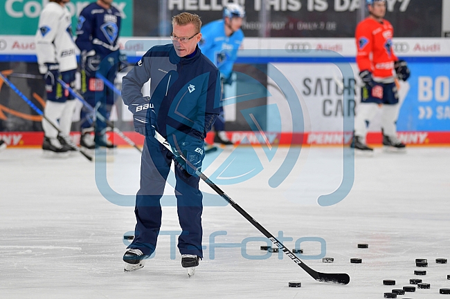 Eishockey, Herren, DEL, Saison 2021-2022, ERC Ingolstadt - Showtraining, 27.02.2022