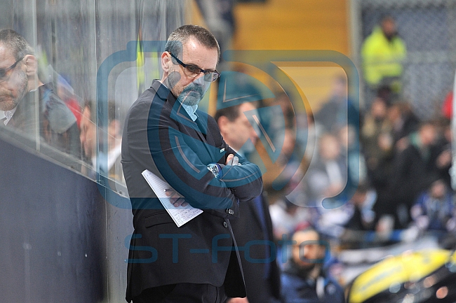 EHC Red Bull Muenchen vs ERC Ingolstadt, Eishockey, DEL, Deutsche Eishockey Liga, Spieltag 28, 16.12.2016