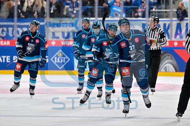 Hockey, Mens, CHL, Season 2025-2026, Regular Season, Round of 16, ERC Ingolstadt - EC Red Bull Salzburg, 12.11.2025